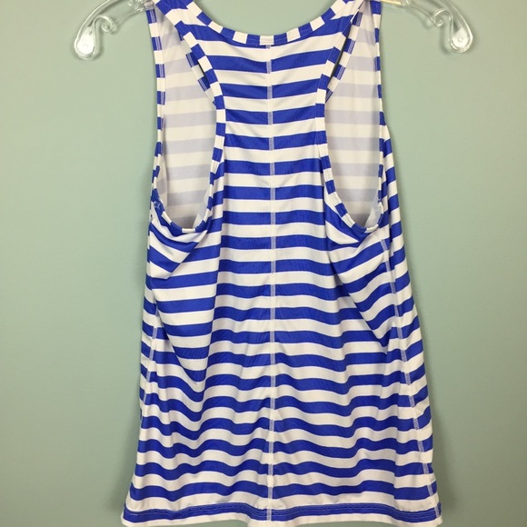 Gap Active Razorback Top - Picture 3 of 5